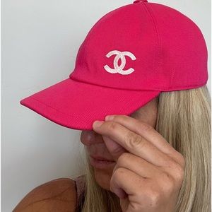 ❌SOLD❌ 🆕CHANEL 23A Fushia Pink & White CC Logo baseball cap/hat NEW with TAGs!